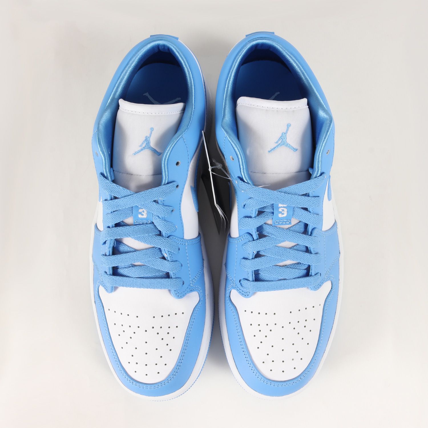 新品 NIKE ナイキ サイズ:27.5cm WMNS AIR JORDAN 1 LOW UNC (AO9944  