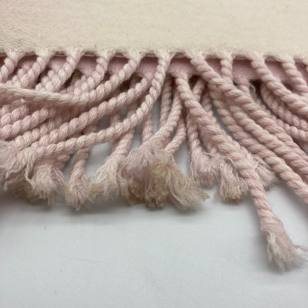 ルィヴィトン エシャルプ・LV エセンシャル ベージュローズ マフラー Louis Vuitton 上品な【マフラー・LV エセンシャル シャイン