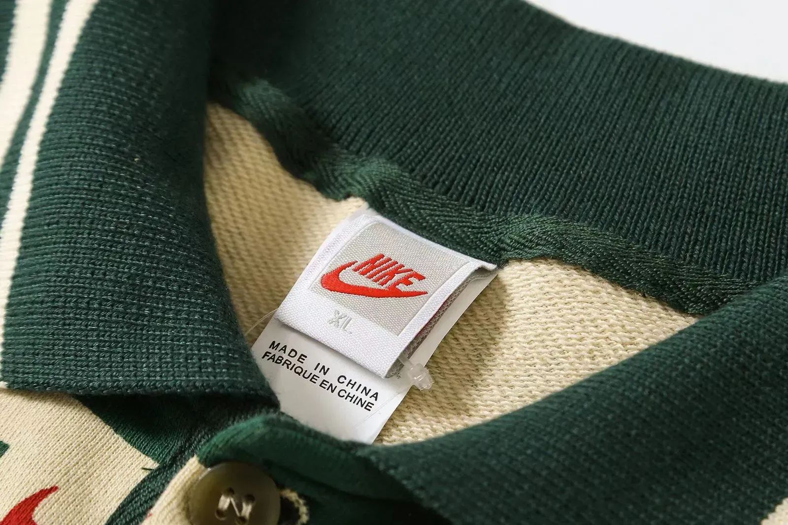 品 Nikeナイキ