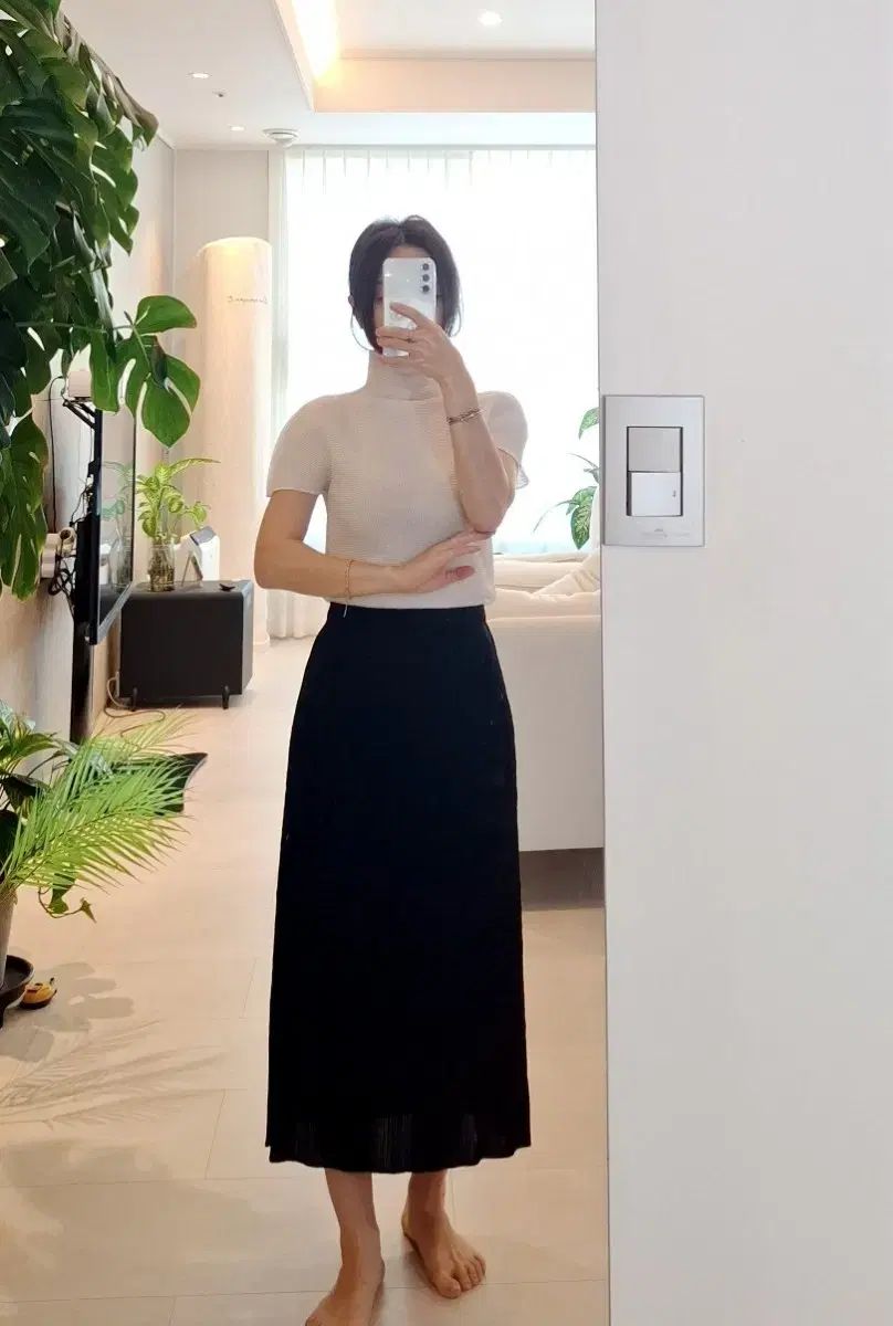 PLEATS PLEASE