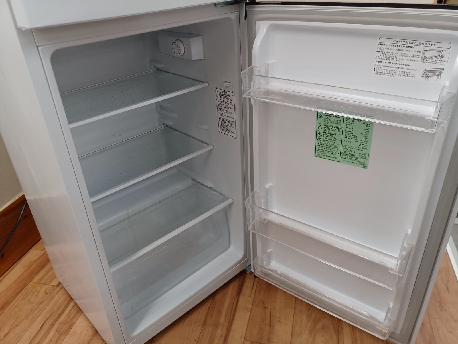 s*n様 大阪市送料無料‼️冷蔵庫 2020年製 Hisense 120L クリ ✨おすすめ品✨Hisense ハイセンス 120L 冷蔵庫 2020年製 HR