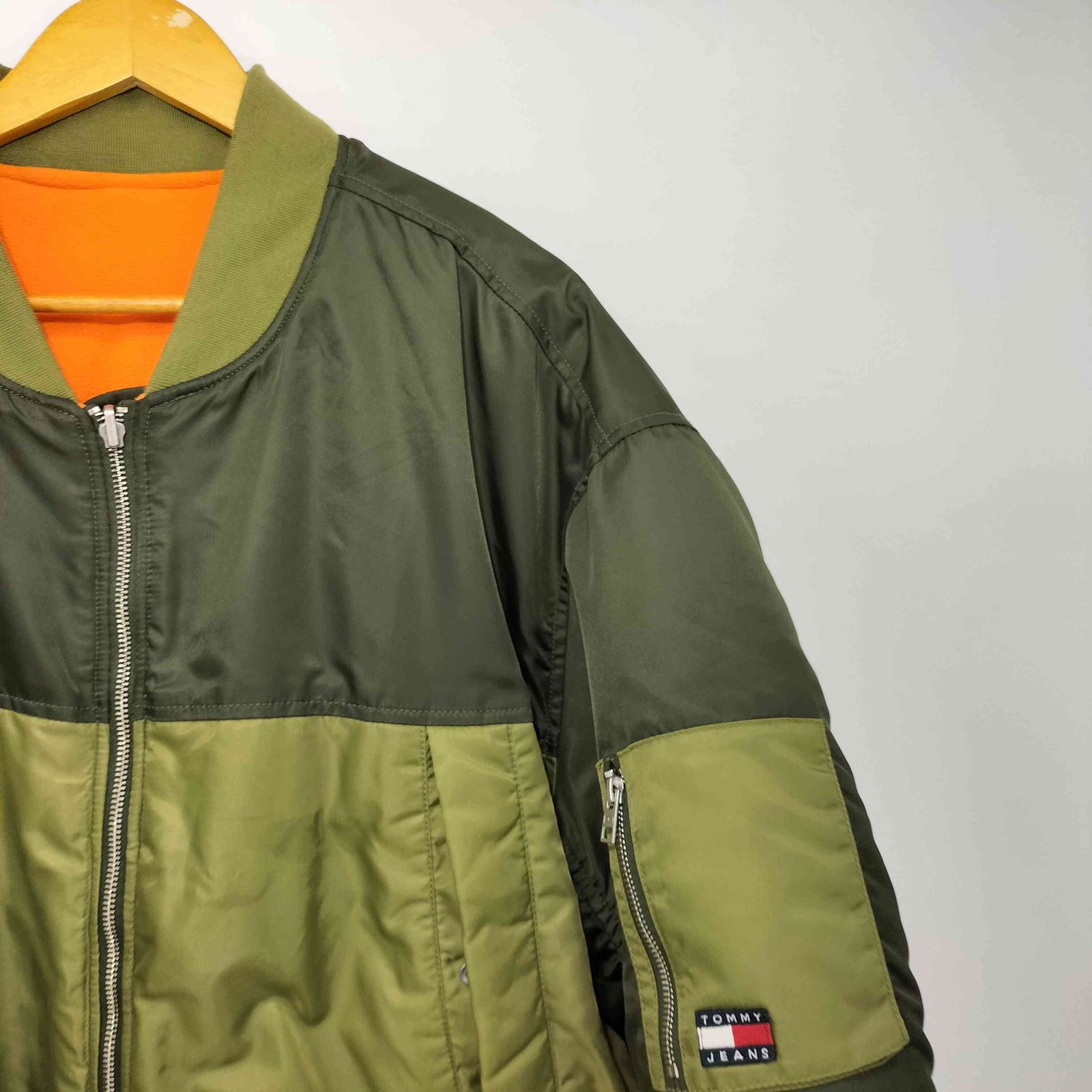 トミージーンズ tommy jeans リバーシブルボンバージャケット ナイロン 