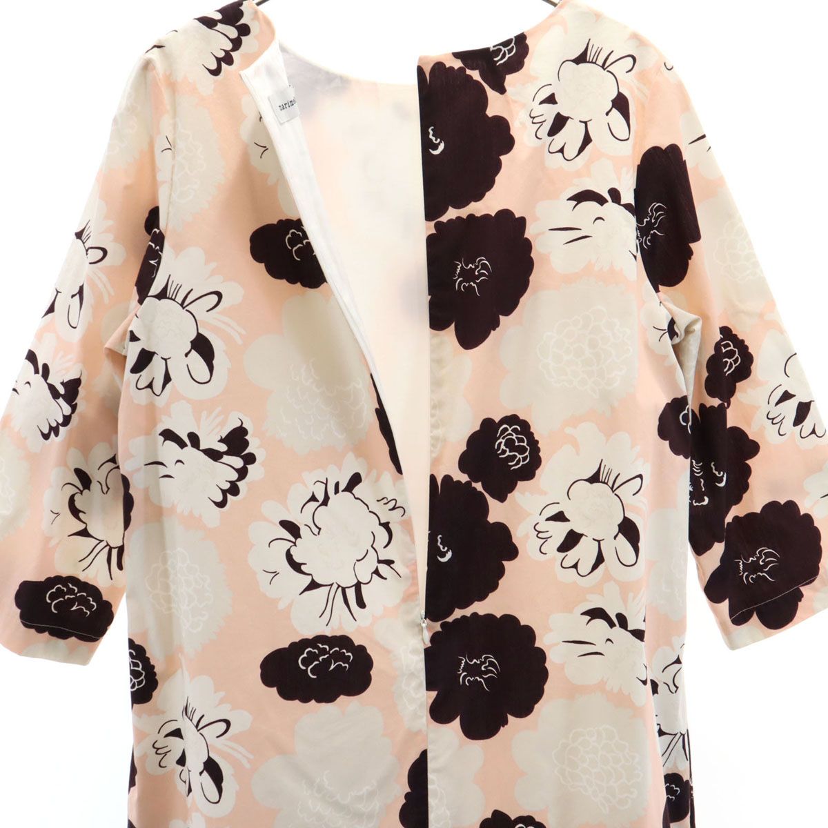 新品未使用♥︎marimekko♥︎ワンピース花柄・上品華やかな 新品未使用✨マリメッコ 花柄ワンピース ウニッコ 赤 36 - メルカリ