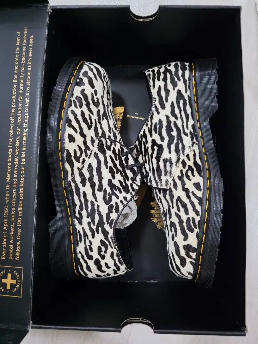 300 DR. MARTENS x WACKO MARIA 1461 タイガー カモヘア ウール ブラック 白