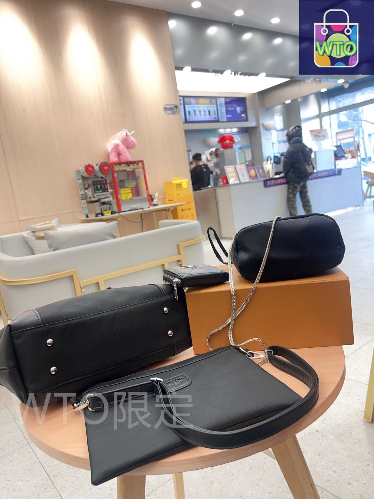 極希少　ビンテージ　2way PRADA ガーメントバッグ　キャメル 本日特価] PRADA プラダ 2in1 チェーン クロスボディバッグ