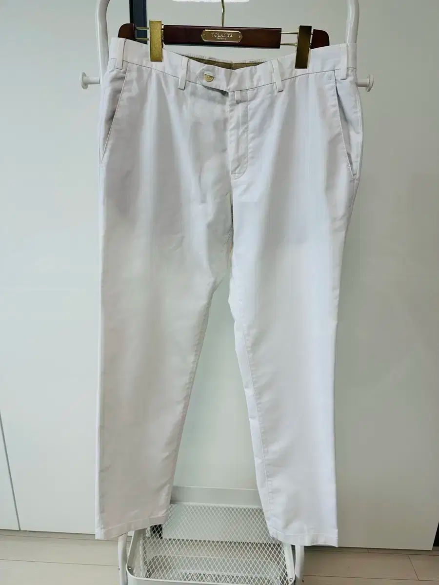 Loro Piana ロロ ピアーナ スリムフィット ウォッシュド コットンブレンド パンツ フレッシュペインのレベル