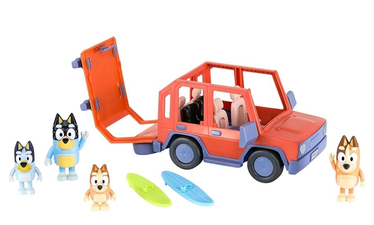 Bluey Heeler Family 4WD車両とフィギュア4個パック - メルカリ