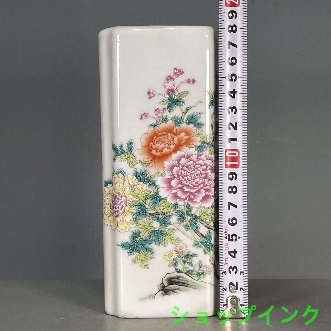 光緒パステル蝶恋花蒜頭瓶 景徳鎮 陶磁器 装飾品 現代工芸品 美術品 置物 光緒パステル蝶恋花蒜頭瓶 景徳鎮 陶磁器 装飾品 現代工芸品