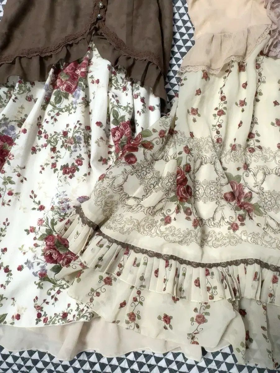 フラワー パータン レース ビスチェ ONE PIECE