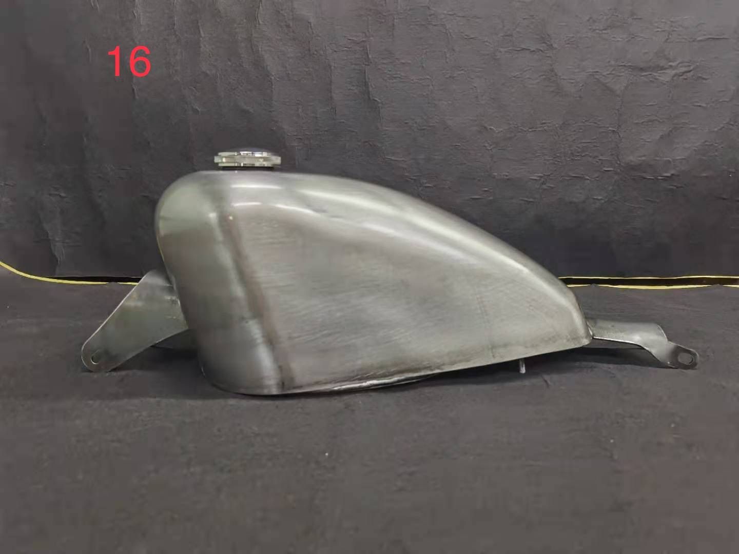T-16 7L 2006-2025年用 スポーツスタータンク インジェクション仕様 キャップ付き ボルトオン タンク製作工房