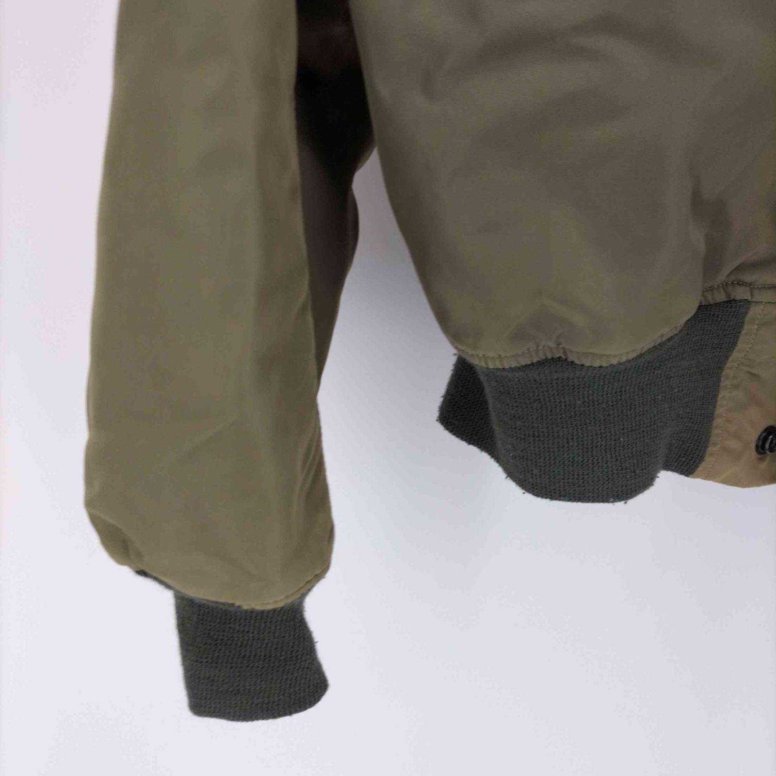 バズリクソンズ L-2B Lサイズ エポーレットスタッズ 革タグエンブレム L-2B - BUZZ RICKSON'S - バズリクソンズ