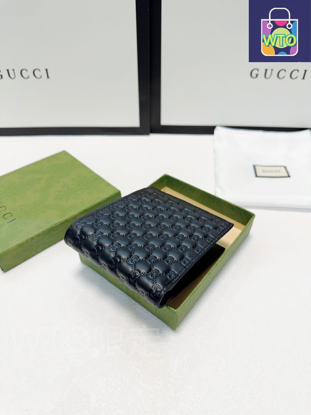 今日 Gucci グッチ スプリームキャンバスシリーズ 牛皮内格を採用する