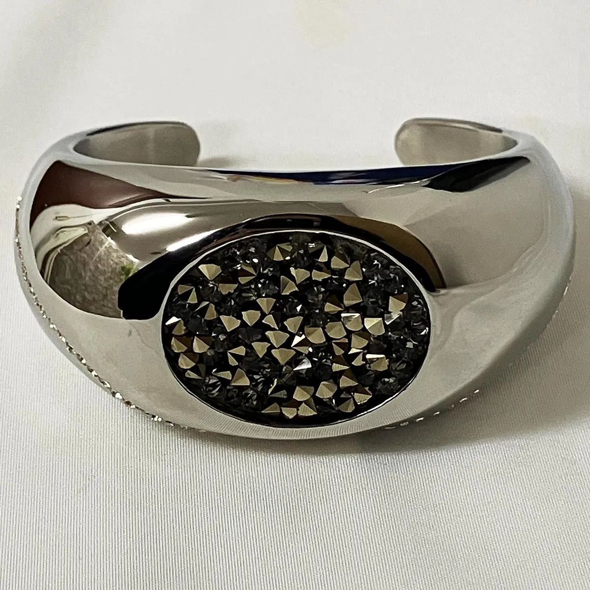 SWAROVSKI Idyllia バングル スワロフスキー バングル - フラワー(花