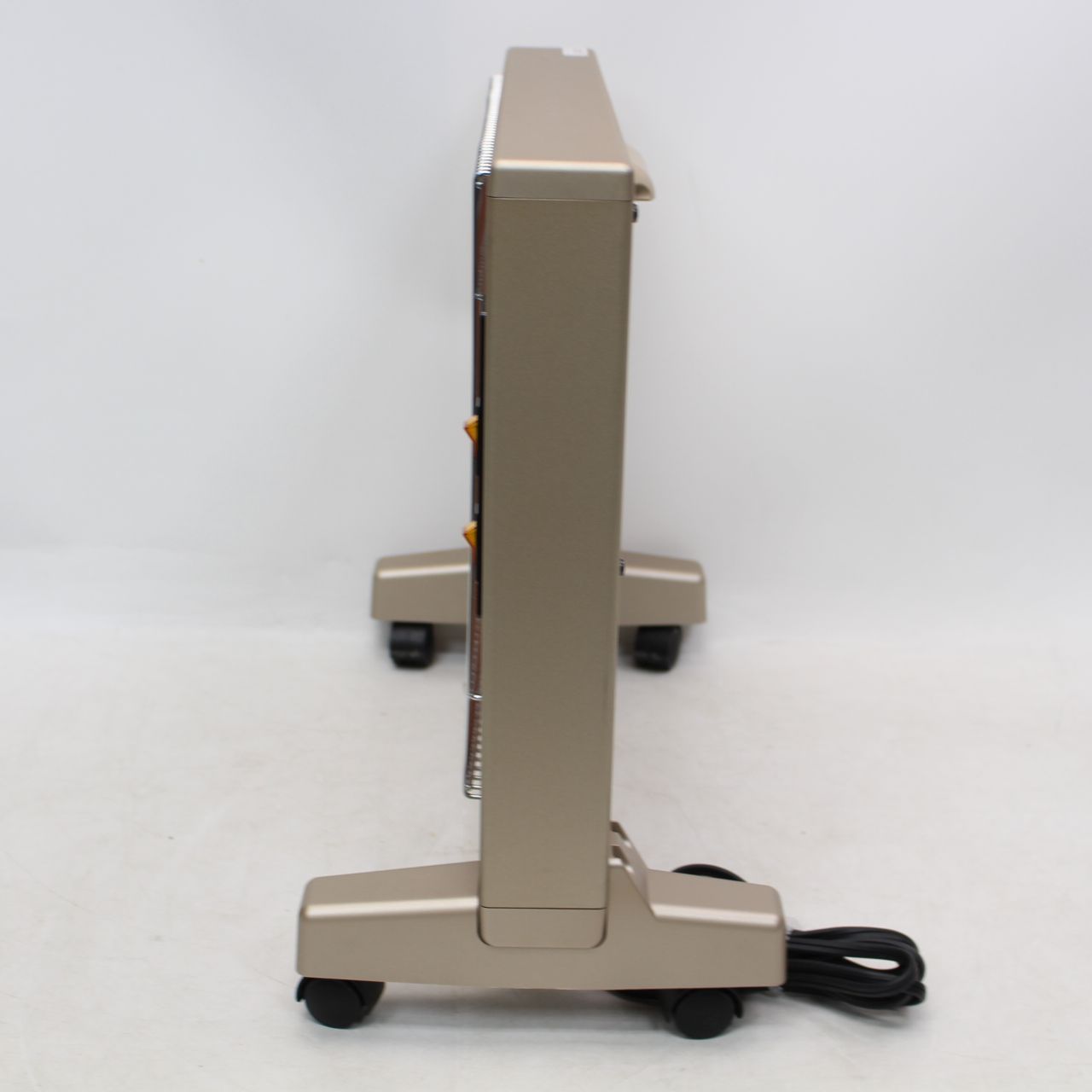 遠赤外線パネルヒーター