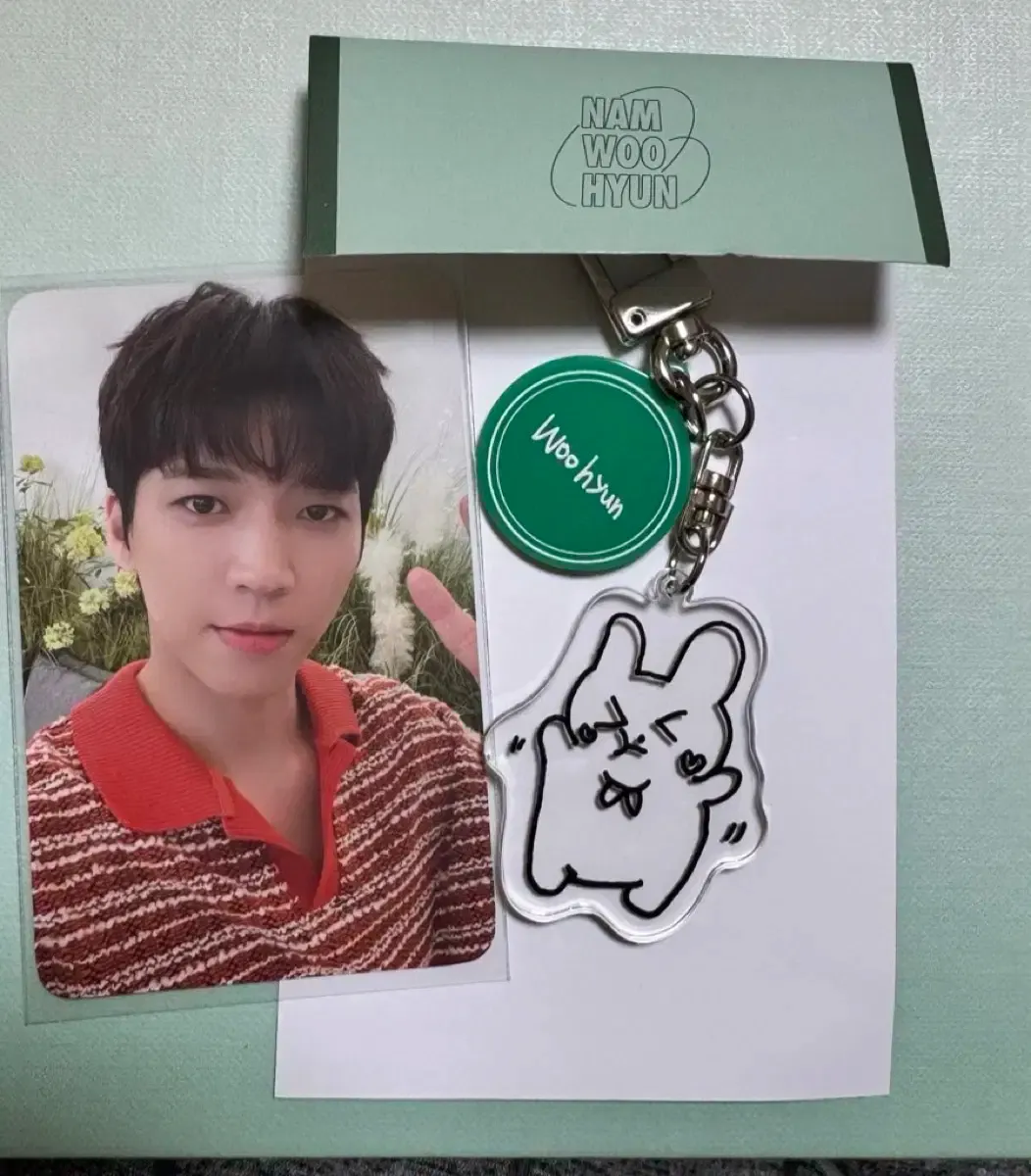 INFINITE ウヒョン　TREE RING シルバーリング　トレカ INFINITE ウヒョン TREE RING シルバーリング トレカ シルバー ツリー