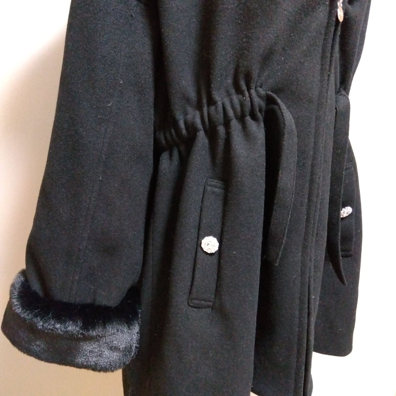 ミシェルマカロン ウエストリボンコート ファー ブラック フリーサイズ