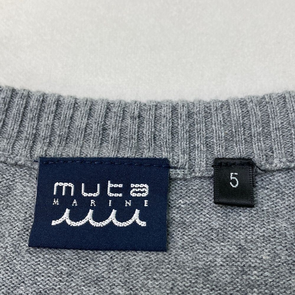 サイズ：5/M MUTA MARINE ムータマリン  ニットセーター  グレー系 [240101486793] ゴルフウェア メンズ ストスト サイズ：5/M MUTA MARINE ムータマリン ニットセーター グレー系