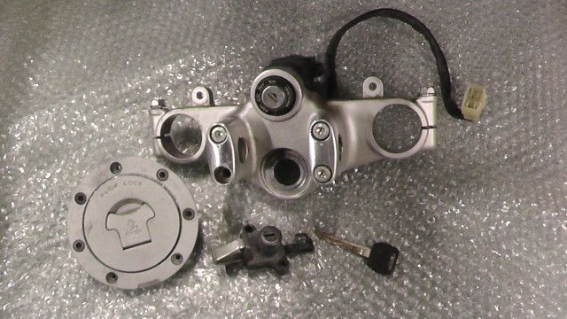 VTR250 FI MC33-1305xxx の キーセット 1757035728