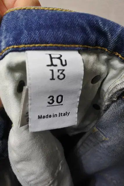 R13