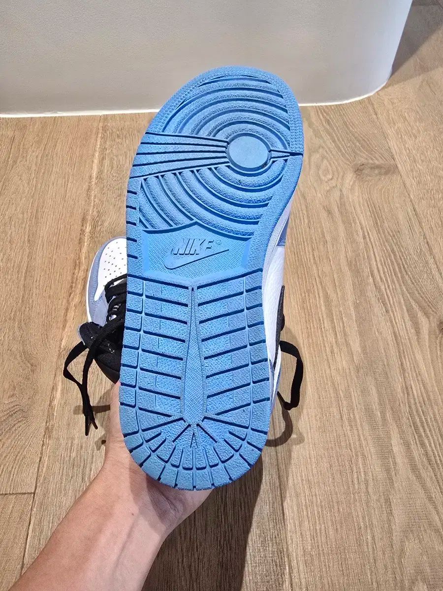 NIKE ナイキ エア ジョーダン 1 ハイ UNC ブルー