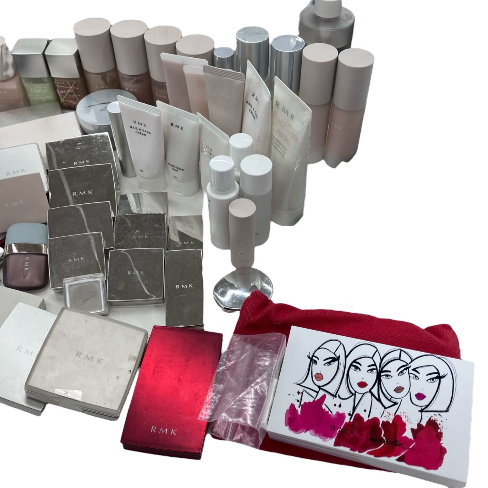186005 現状品 RMK アールエムケー 化粧品まとめ売り 85点まとめ売り [A1000025377568A] 186005 現状品 RMK アールエムケー 化粧品 85点まとめ売り 【公式通販】