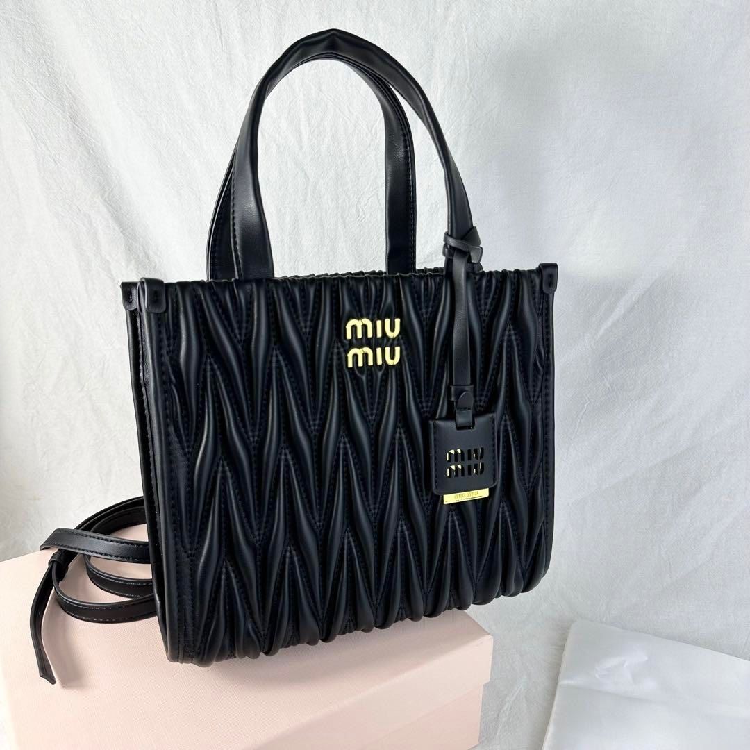 正规品 箱付き】MIUMIU トートバッグ ショルダーバッグ ブラック 黒い ...