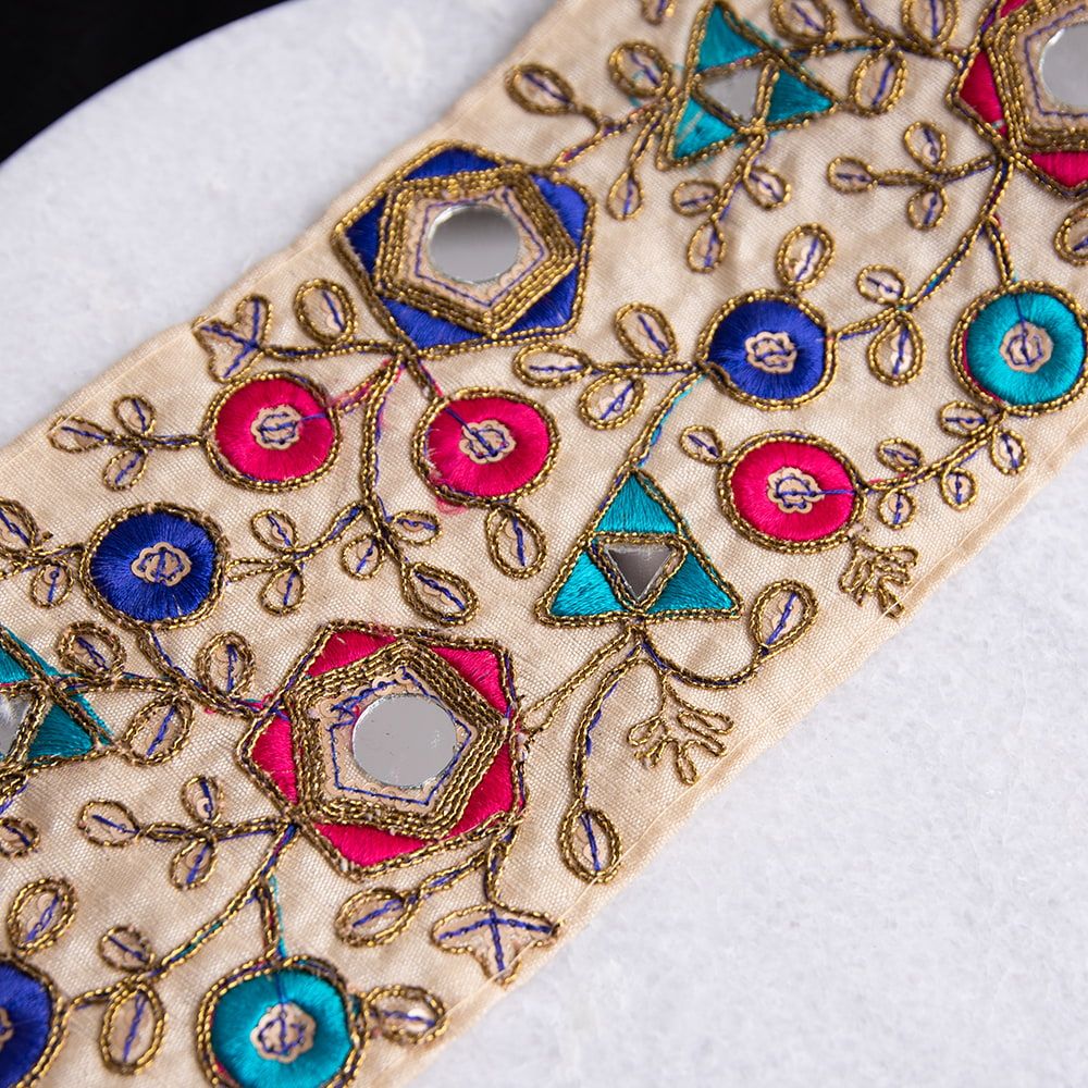 ミラーワーク ゴータ刺繍