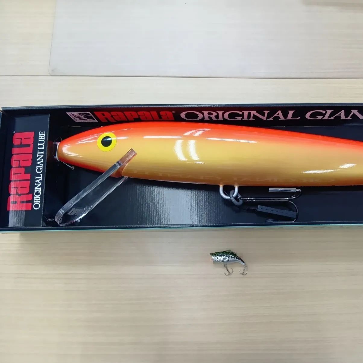 相模原橋本店 併売】ラパラ オリジナル ジャイアントルアー 相模原橋本店 併売】ラパラ オリジナル ジャイアントルアー