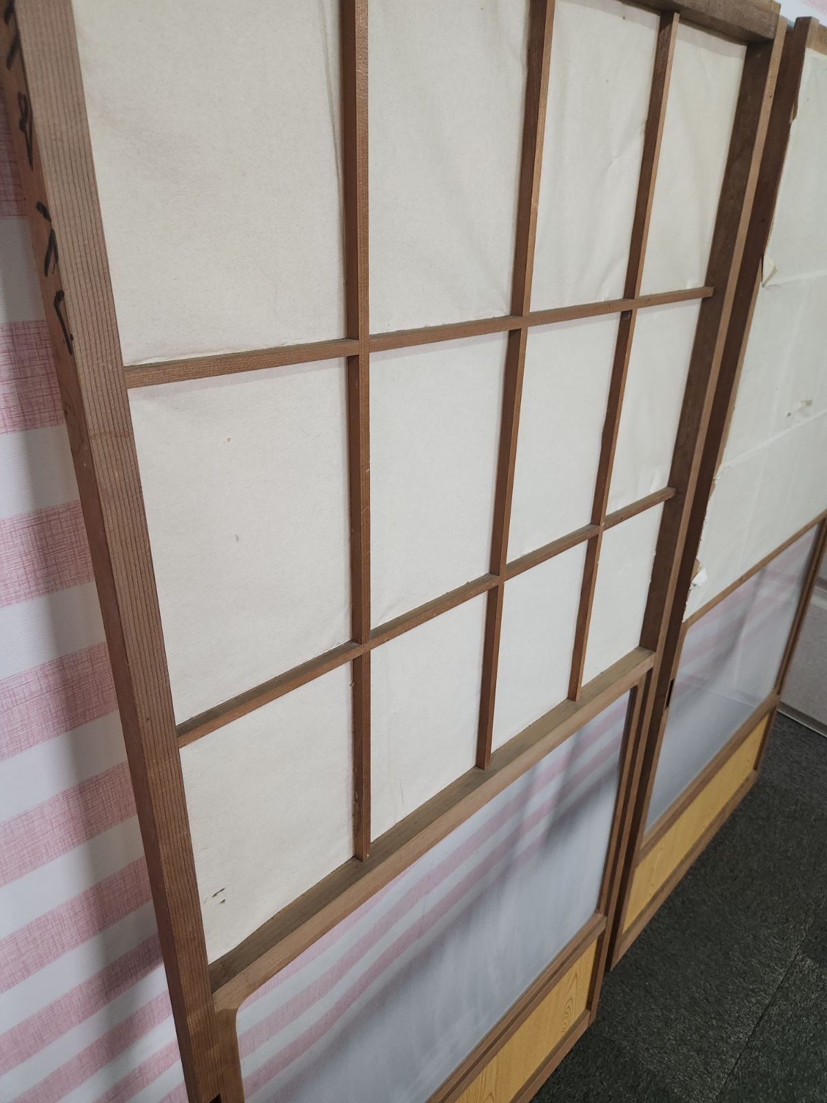 ガラス