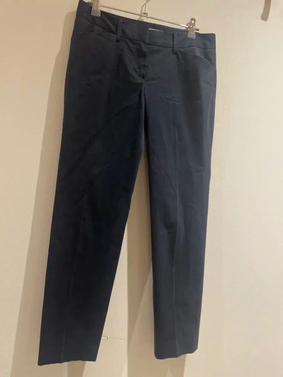 Theory luxe 黒 スラックス