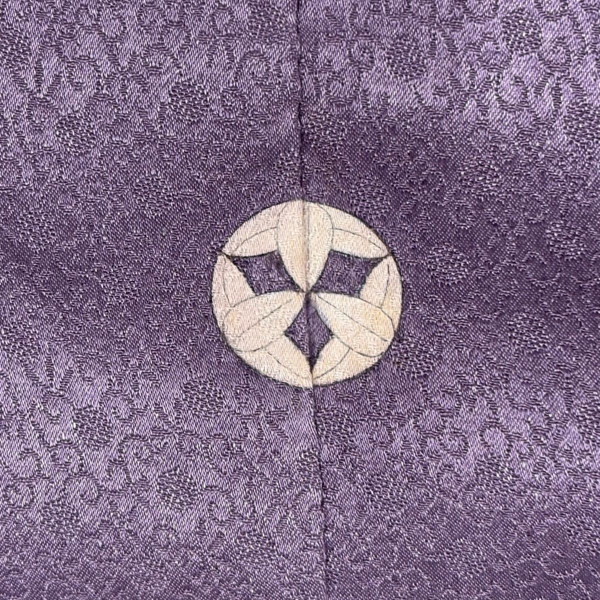 バイセル 名品 色留袖 濃紫 一つ紋 草花 草履 源氏香 金彩 落款有 松尾光琳 正絹 袷167cm Lサイズ ☆☆☆☆ 紫から選ぶ色留袖のレンタル | ＫＩＭＯＮＯ－ＰＲＯ京都