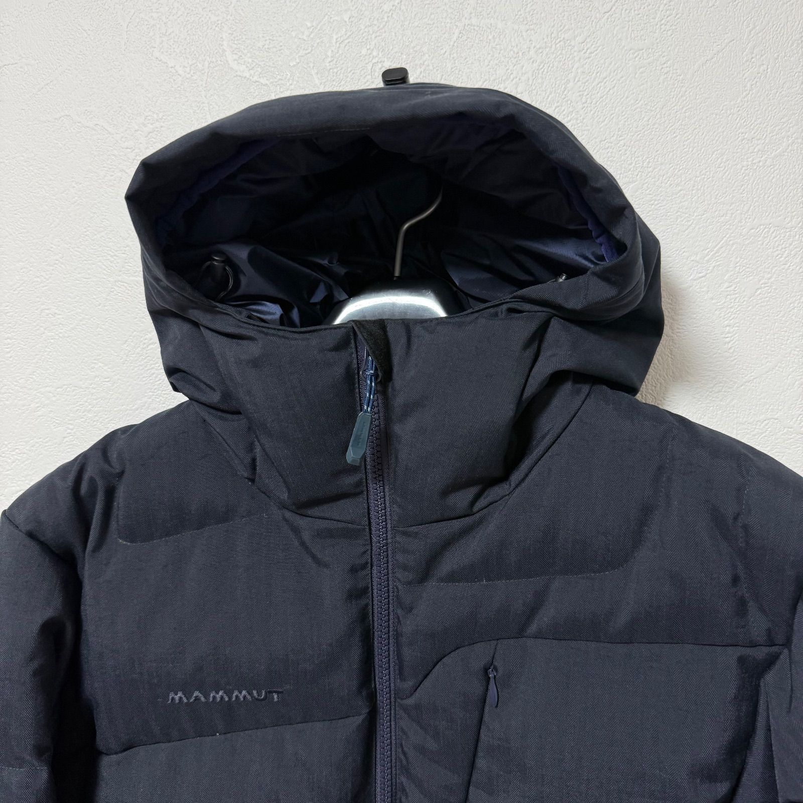 マムート アトラスフーディヘリンボーンダウンジャケット メンズ