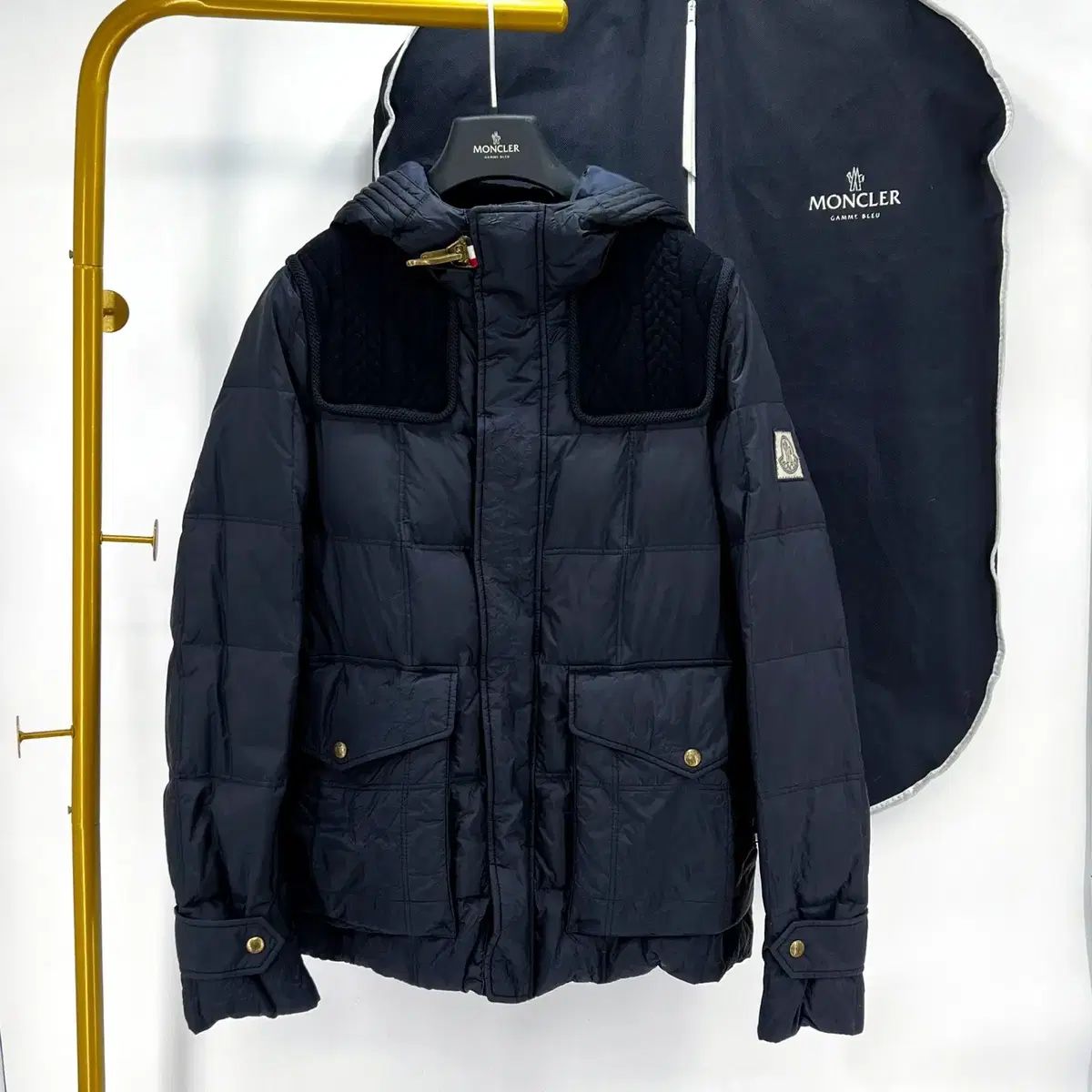 MONCLERモンクレール ダウン入り フード ブルゾンジャケット MONCLER モンクレール ダウンジャケット レディース ブルゾン