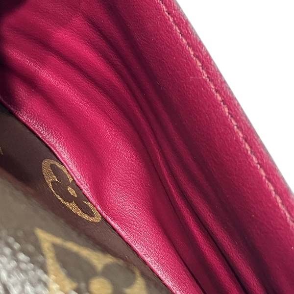 Vuitton モノグラム