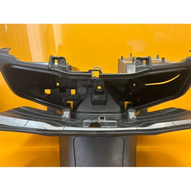 XX 59240 スズキ SUZUKI スカイウェイブ250 タイプS CJ44A-102 フロントカウル インナー グローブボックス 穴あり