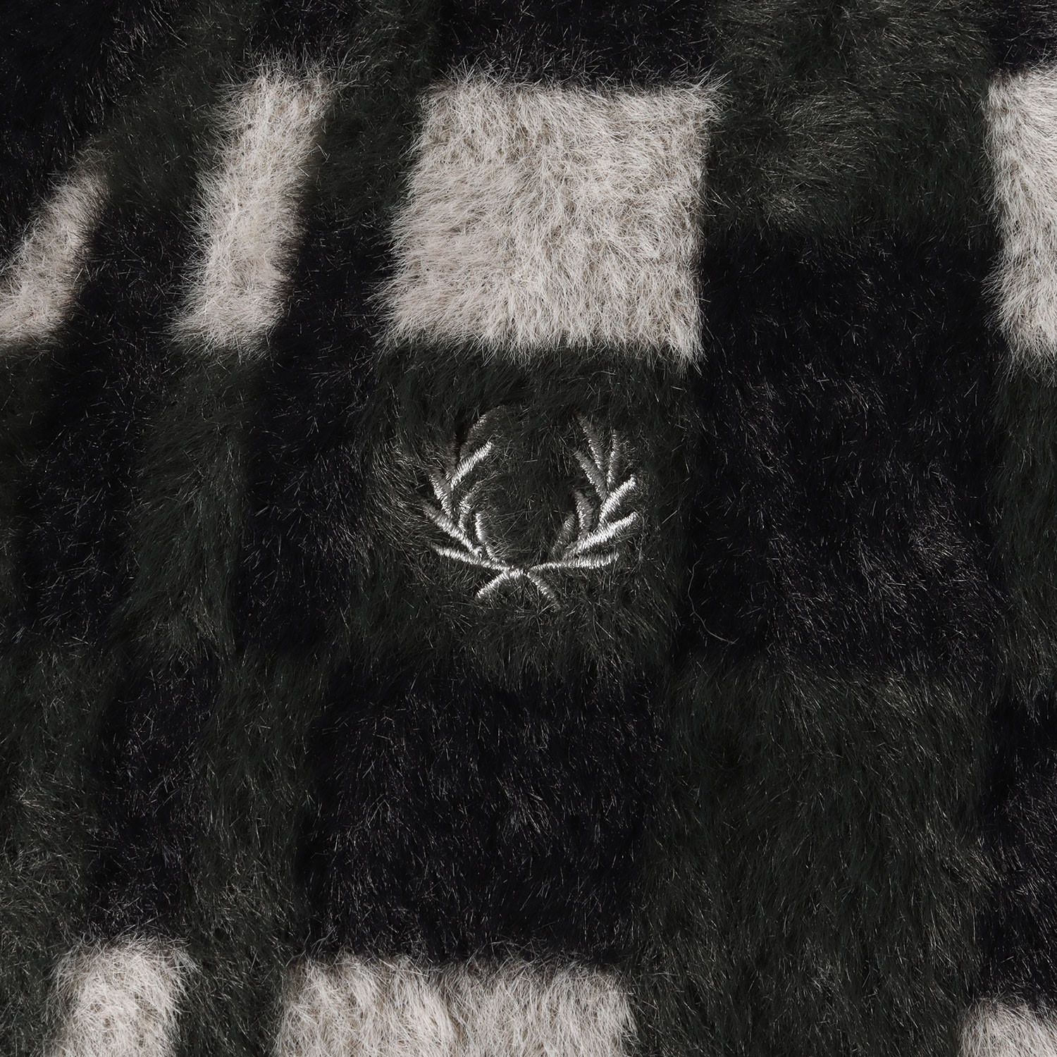 新品】FRED PERRY フレッドペリー ベスト マルチカラー サイズ:L 