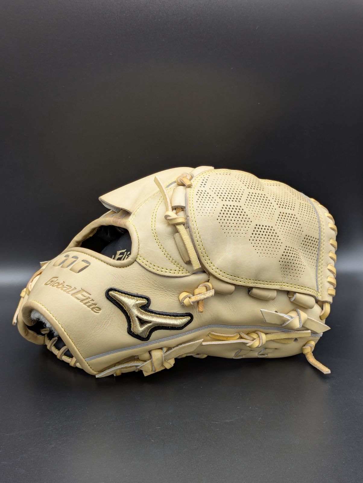 V*Y様 ZETTプロステオーダー硬式内野手用源田モデル プロステイタス ゼット 軟式用 オーダーグローブ 源田モデル 内野手用