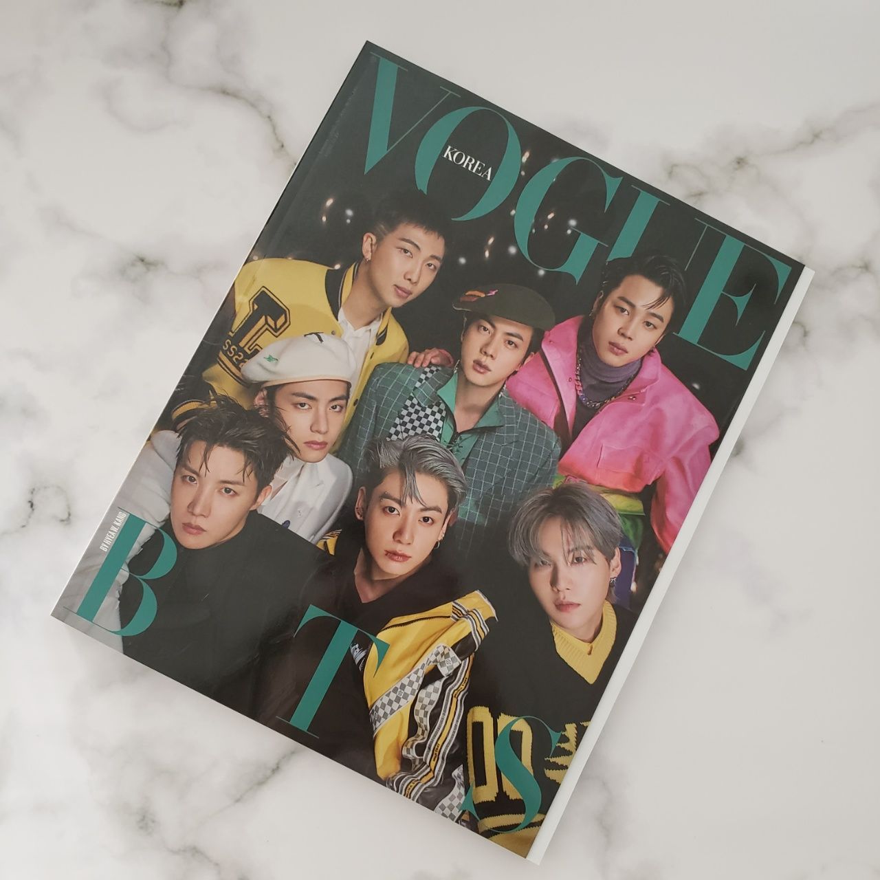 新品【VOGUE KOREA】BTS 3冊セット 2022年1月号-製品 取扱店