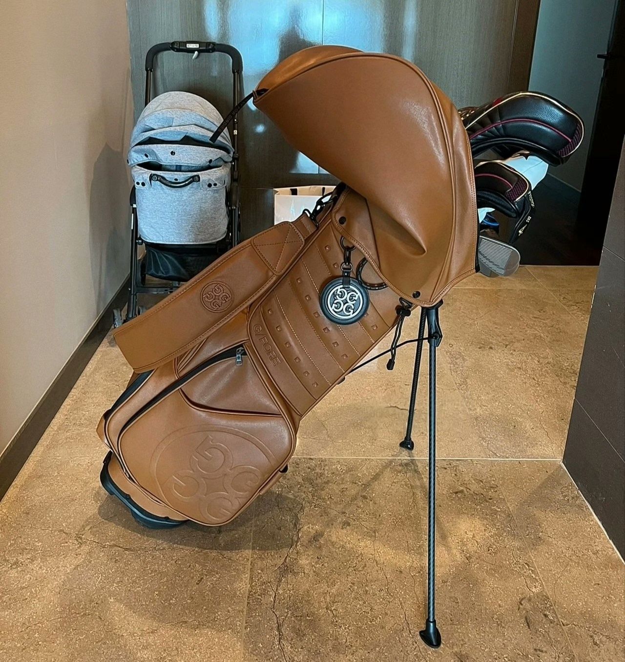 G/FORE ジーフォア ブラウン ゴルフバッグ・キャディバッグ G/FORE ジーフォア スタンド型 キャディバッグ 男女兼用