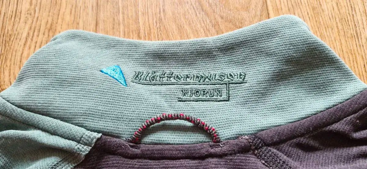 Klatter musen クレッタルムーセン ニョルン 乗組員 ジップアップ ウーマン HRDEVELOPMENT_JP