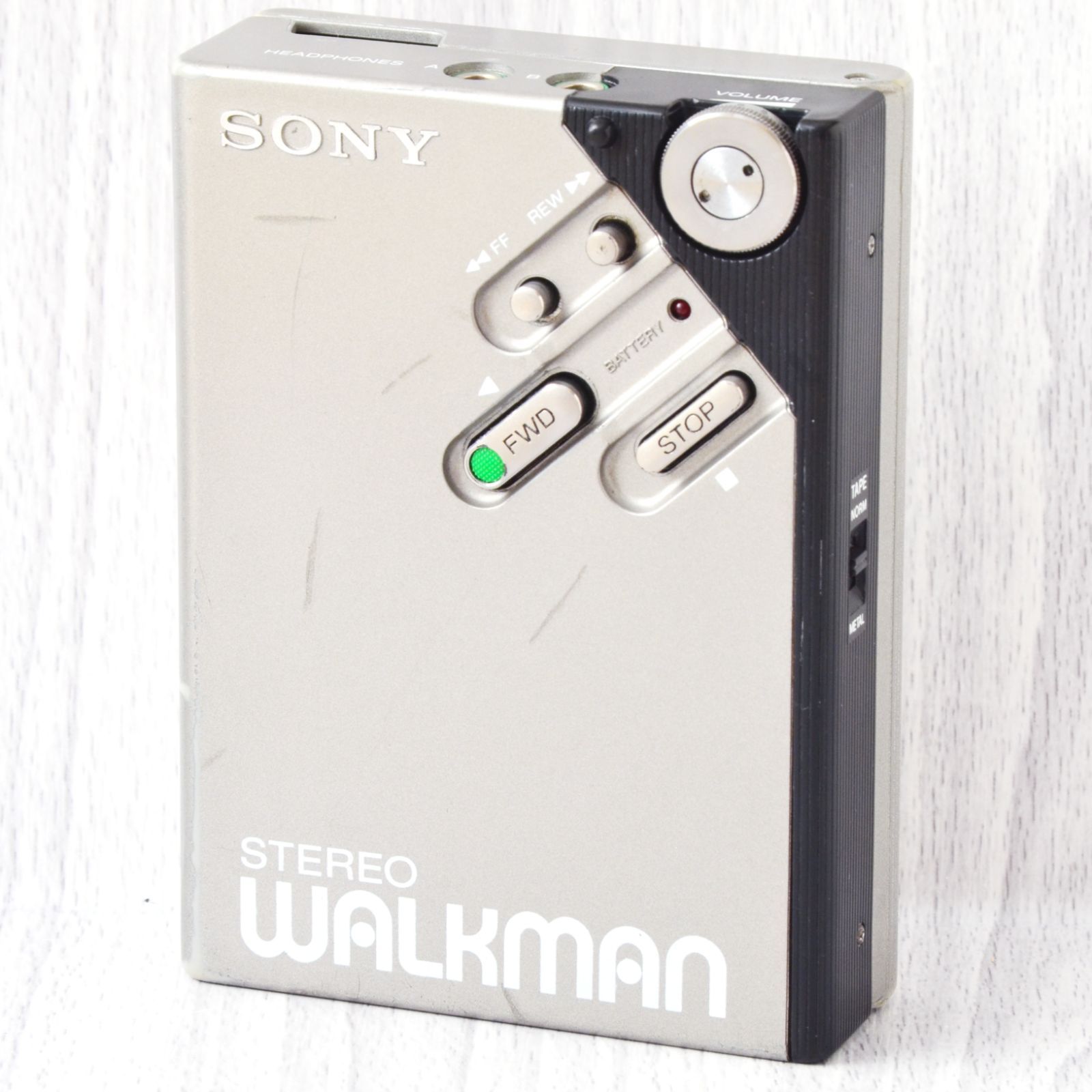 極美品! SONY WALKMAN WM-2 カセットウォークマン 赤 ケース付