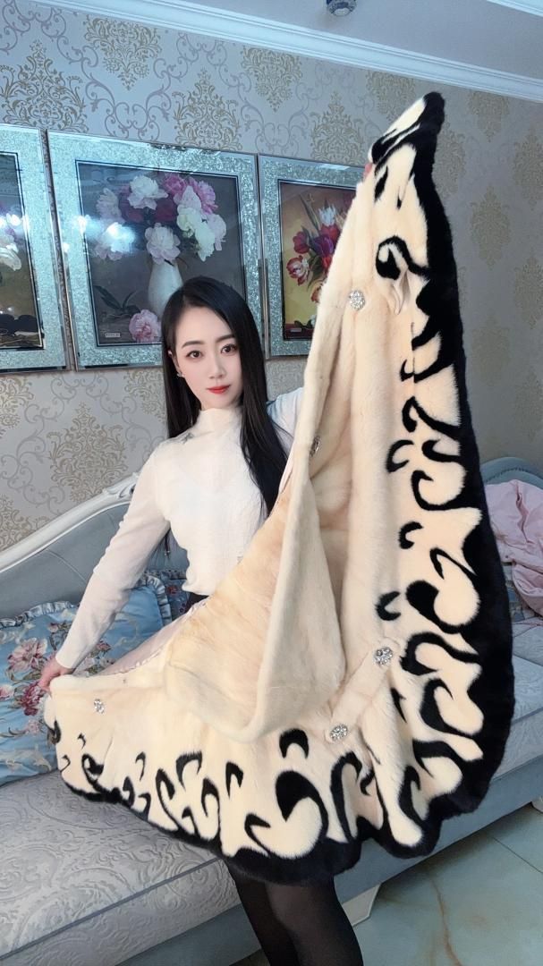 優しい雰囲気の大判ミンクファーケープポンチョ毛皮ファー