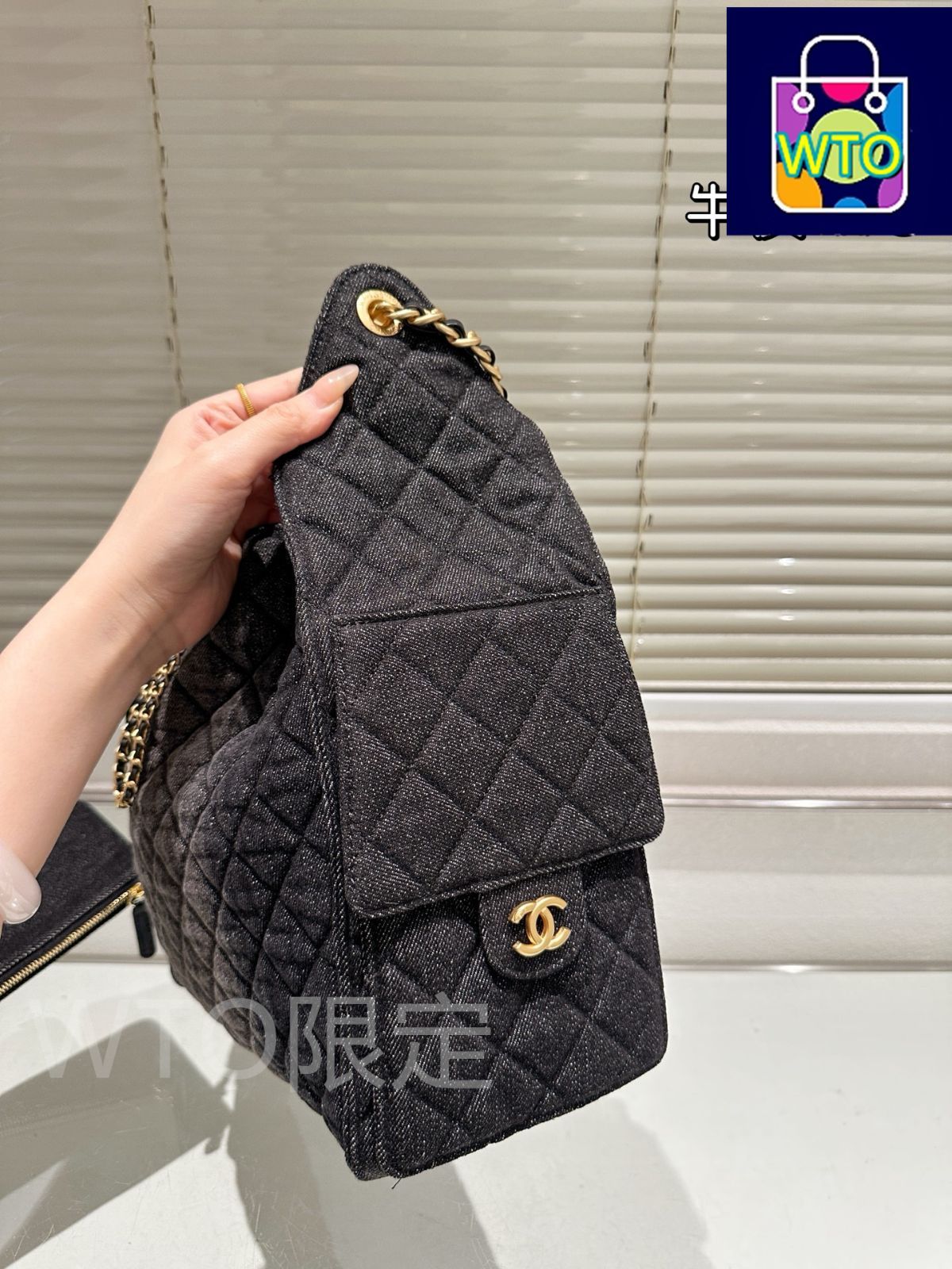 今日特価】Chanel 25s Black Gradient Denim Hobo / シャネル