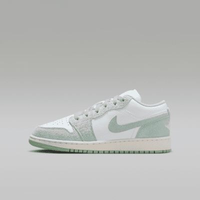 NIKE ナイキ スニーカー エア ジョーダン 1 LOW SE FN9137-131 国内正規品