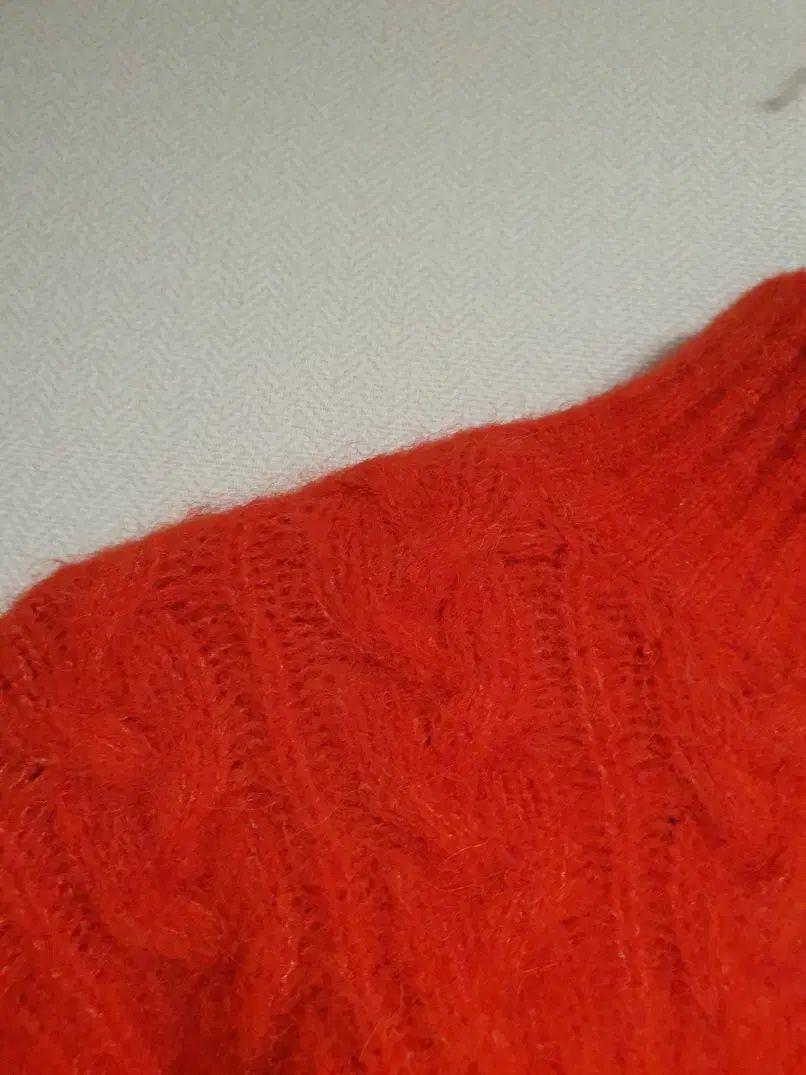 ケーブル ニット