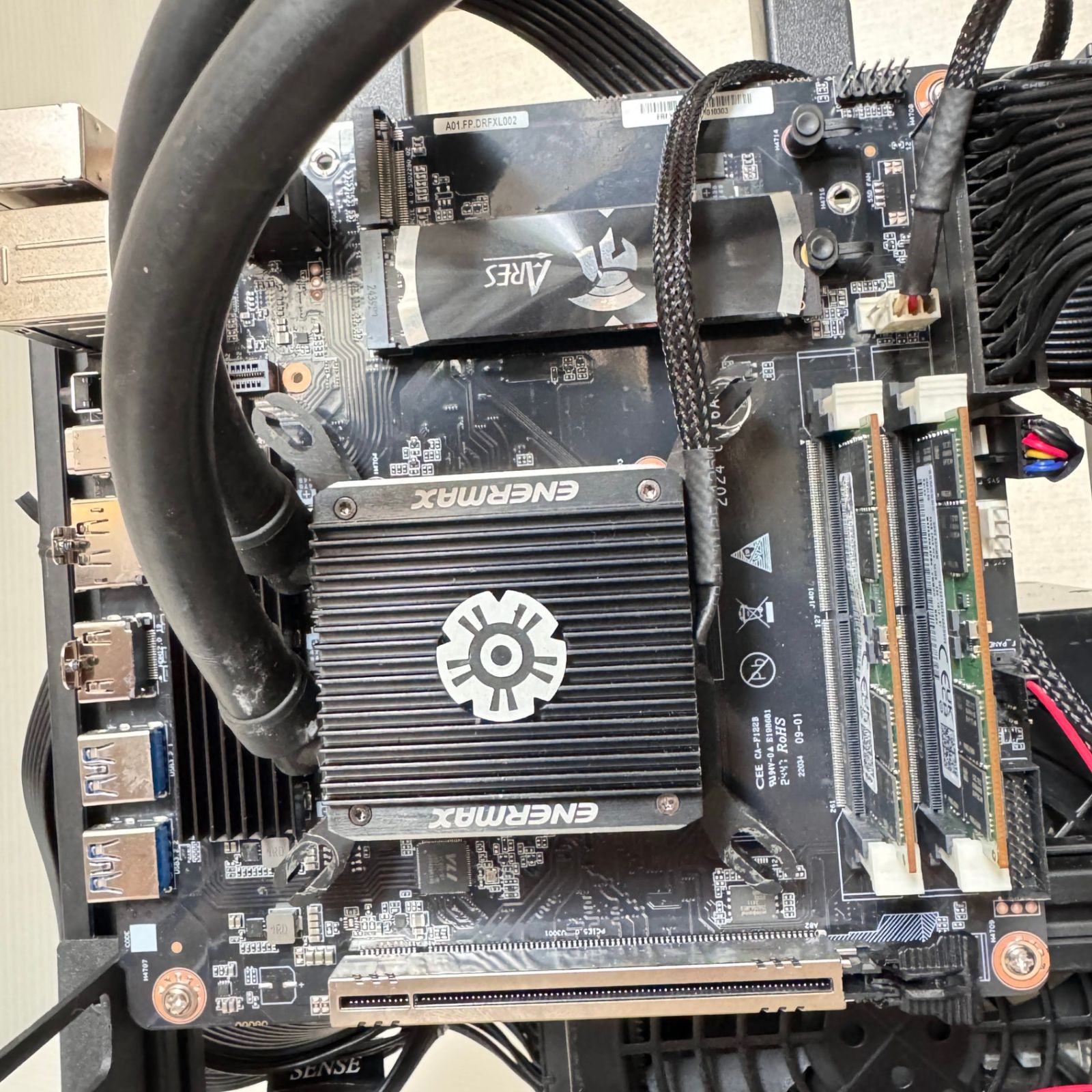 ☆動作確認済み Minis forum BD795i SE搭載 オープンフレームPC ☆動作確認済み Minis forum BD795i SE搭載 オープンフレームPC