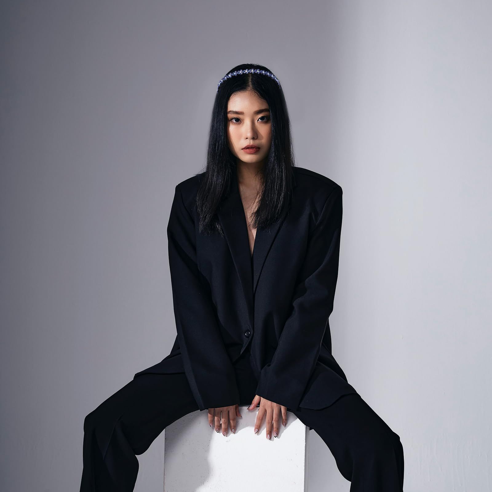 レディース コーム付きカチューシャ カチューシャ キラキラ ラインストーン付き ヘア 大人っぽい ヘアフープ ヘアバンド FRCOLOR 滑り止め 波型 前髪 髪飾り ブルー