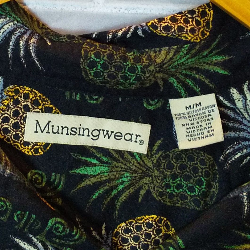 M1-00389 Munsingwear(マンシングウェア）アロハシャツ メンズ Mサイズ