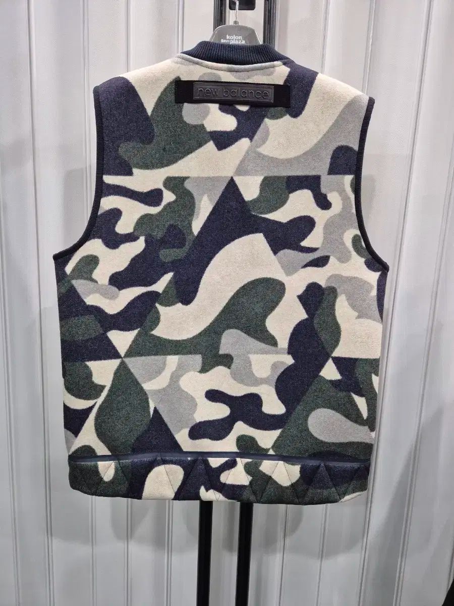 New Balance フリースベストワンピース 楽天市場】フリース ベスト（ブランドニューバランス）（メンズ