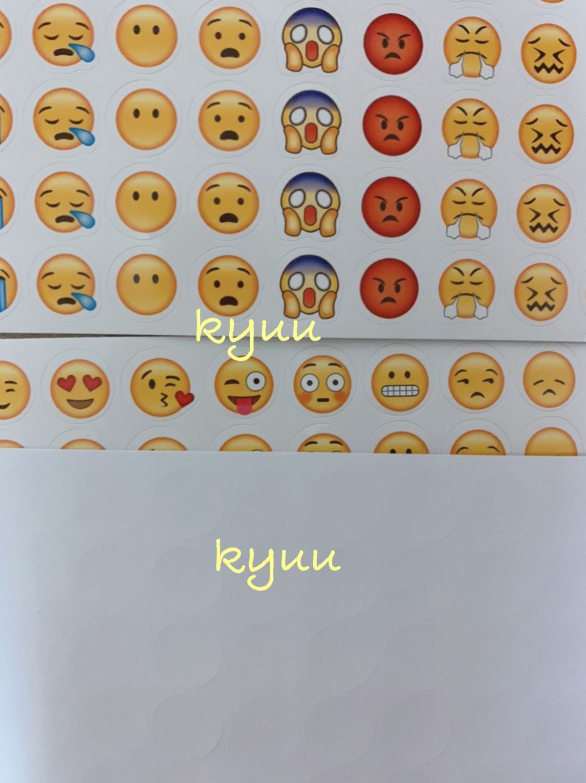 メルカリshops Kyuu 新品 絵文字 Iphone顔文字 シール3 1 4枚セット